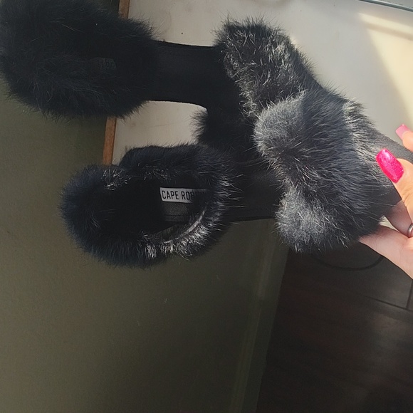 Cape Robin Fluffy Black Heels - Picture 3 of 6
